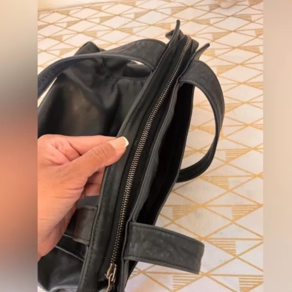 CHANEL Authentic Vintage Lambskin CC Stitched Logo Tote Purse - Picture 10 of 16